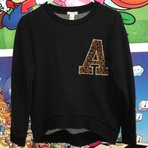 Crew neck sweatshirt